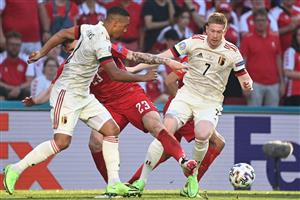 From L: Belgium's midfielder Youri Tielemans, Denmark's midfielder Pierre Hojbjerg and Belgium's midfielder Kevin De Bruyne vie for the ball during the UEFA EURO 2020 Group B football match between Denmark and Belgium at the Parken Stadium in Copenhagen on June 17, 2021. (Getty Images)