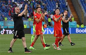ROME, ITALY - JUNE 20: Ethan Ampadu and Harry Wilson of Wales applaud the fans after the UEFA Euro 2020 Championship Group A match between Italy and Wales at Olimpico Stadium on June 20, 2021 in Rome, Italy. (Getty Images)