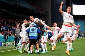 COPENHAGEN, DENMARK - JUNE 21: Andreas Christensen of Denmark of Denmark celebrates with teammates after scoring their side's third goal during the UEFA Euro 2020 Championship Group B match between Russia and Denmark at Parken Stadium on June 21, 2021 in Copenhagen, Denmark. (Getty Images)