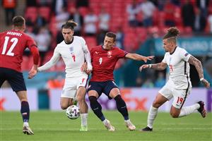 England's midfielder Jack Grealish and Czech Republic's midfielder Tomas Holes vie for the ball during the UEFA EURO 2020 Group D football match between Czech Republic and England at Wembley Stadium in London on June 22, 2021. (Getty Images)