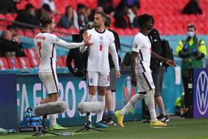 LONDON, ENGLAND - JUNE 22: Jordan Henderson of England interacts with team mate Jack Grealish before he is substituted on during the UEFA Euro 2020 Championship Group D match between Czech Republic and England at Wembley Stadium on June 22, 2021 in London, England. (Getty Images)