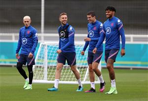 BURTON UPON TRENT, ENGLAND - JUNE 24: Phil Foden, Jordan Henderson, Conor Coady and Tyrone Mings of England during an England training session at St George's Park on June 24, 2021 in Burton upon Trent, England. (Getty Images)
