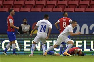 BRASILIA, BRAZIL - JUNE 24: Braian Samudio of Paraguay celebrates after scoring the first goal of his team during a Group A match between Chile and Paraguay as part of Copa America Brazil 2021 at Mane Garrincha Stadium on June 24, 2021 in Brasilia, Brazil. (Getty Images)