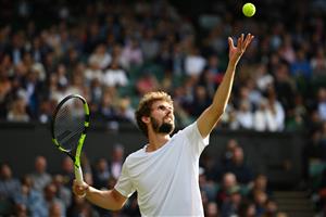 LONDON, ENGLAND - JUNE 30: Oscar Otte of Germany serves in his Men's Singles Second Round match against Andy Murray of Great Britain during Day Three of The Championships - Wimbledon 2021 at All England Lawn Tennis and Croquet Club on June 30, 2021 in London, England. (Getty Images)