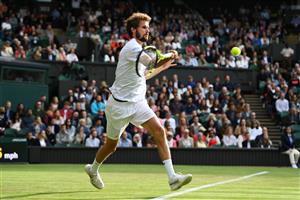 LONDON, ENGLAND - JUNE 30: Oscar Otte of Germany plays a forehand in his Men's Singles Second Round match against Andy Murray of Great Britain during Day Three of The Championships - Wimbledon 2021 at All England Lawn Tennis and Croquet Club on June 30, 2021 in London, England. (Getty Images)