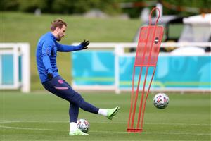 BURTON UPON TRENT, ENGLAND - JULY 06: Harry Kane of England shoots during the England Training Session at St George's Park on July 06, 2021 in Burton upon Trent, England. (Getty Images)