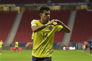 BRASILIA, BRAZIL - JULY 06: Luis Diaz of Colombia celebrates after scoring the first goal of his team during a semi-final match of Copa America Brazil 2021 between Argentina and Colombia at Mane Garrincha Stadium on July 06, 2021 in Brasilia, Brazil. (Getty Images)