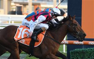 MELBOURNE, AUSTRALIA - JULY 10: Alana Kelly riding King Magnus winning Race 9, the Les Taggart "Bar's Closed" Handicap during Melbourne Racing at Caulfield Racecourse on July 10, 2021 in Melbourne, Australia. (Getty)