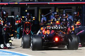 NORTHAMPTON, ENGLAND - JULY 18: Sergio Perez of Mexico driving the (11) Red Bull Racing RB16B Honda makes a pitstop during the F1 Grand Prix of Great Britain at Silverstone on July 18, 2021 in Northampton, England. (Getty Images)
