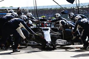 NORTHAMPTON, ENGLAND - JULY 18: Pierre Gasly of France driving the (10) Scuderia AlphaTauri AT02 Honda makes a pitstop during the F1 Grand Prix of Great Britain at Silverstone on July 18, 2021 in Northampton, England. (Getty Images)