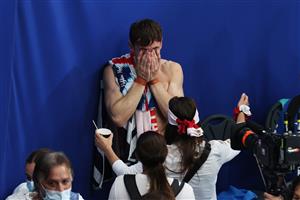 TOKYO, JAPAN - JULY 26: Tom Daley of Team Great Britain celebrates after winning gold in the Men's Synchronised 10m Platform Final on day three of the Tokyo 2020 Olympic Games at Tokyo Aquatics Centre on July 26, 2021 in Tokyo, Japan. (Getty Images)