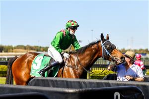 KEMBLA, AUSTRALIA - AUGUST 14: Kathy O'Hara wins Race 1, the TAB Highway Class 3 Handicap during Sydney racing at Kembla Grange on August 14. (Getty)