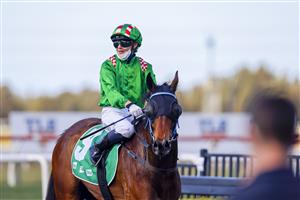 KEMBLA, AUSTRALIA - AUGUST 14: Kathy O'Hara wins Race 1, the TAB Highway Class 3 Handicap during Sydney racing at Kembla Grange on August 14. (Getty)