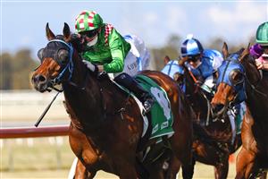 KEMBLA, AUSTRALIA - AUGUST 14: Kathy O'Hara wins Race 1, the TAB Highway Class 3 Handicap during Sydney racing at Kembla Grange on August 14. (Getty)