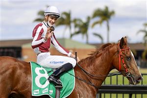 KEMBLA GRANGE, AUSTRALIA - AUGUST 28: Sam Clipperton on Propose A Toast returns to scale after winning
race 1 the Tab Highway Class 2 Handicap during Sydney Racing at Kembla Grange Racecourse on August 28, 2021 in Kembla Grange, Australia. (Photo by Mark Evans/Getty Images)
