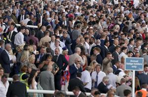 DONCASTER, ENGLAND - SEPTEMBER 10: A large crowd on day three of the festival at Doncaster Racecourse on September 10, 2021 in Doncaster, England. (Photo by Alan Crowhurst/Getty Images)
