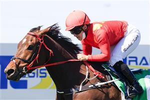 KEMBLA GRANGE, AUSTRALIA - SEPTEMBER 11: Rachel King on Philipsburg wins race 1 the Tab Highway Class 3 Handicap during Sydney Racing at Kembla Grange Racecourse on September 11, 2021 in Kembla Grange, Australia. (Photo by Mark Evans/Getty Images)
