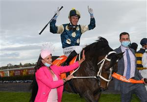 MELBOURNE, AUSTRALIA - SEPTEMBER 18: Daniel Moor riding Sierra Sue and trainer Natalie Young react after winning Race 8, the Neds Sir Rupert Clarke Stakes, during Melbourne Racing at Caulfield Racecourse on September 18, 2021 in Melbourne, Australia. (Photo by Vince Caligiuri/Getty Images)
