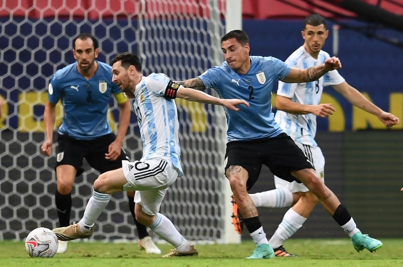 Argentina vs uruguay