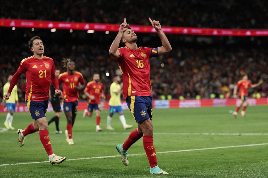 Spain's Rodri celebrates (Getty Images)